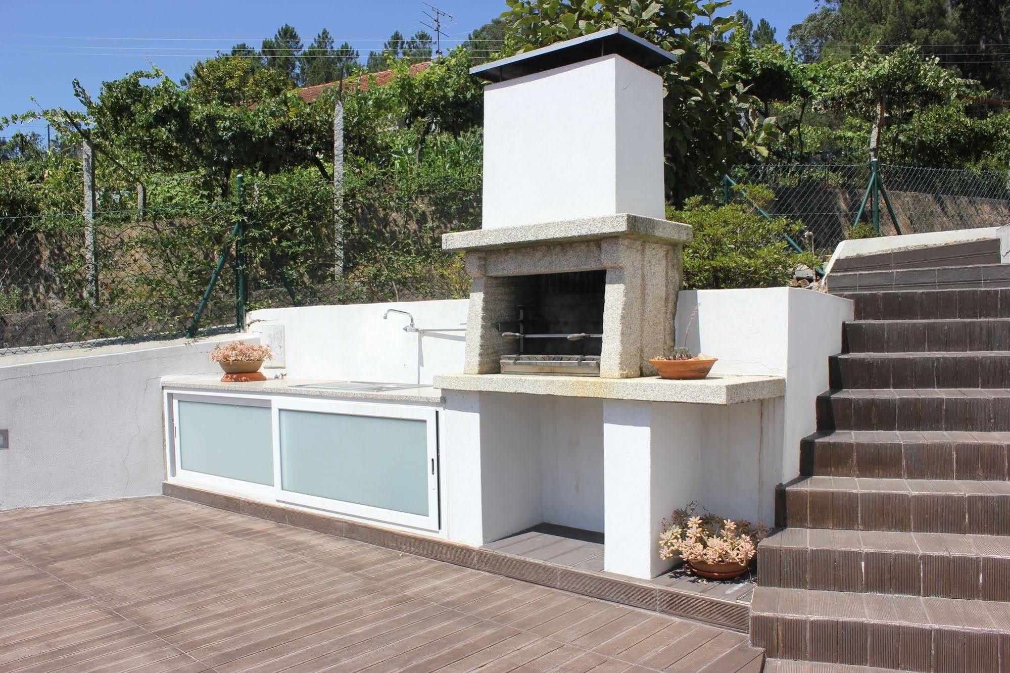 オリヴェイラ・デ・アゼメーイス Casa Do Porto Carreiroヴィラ エクステリア 写真