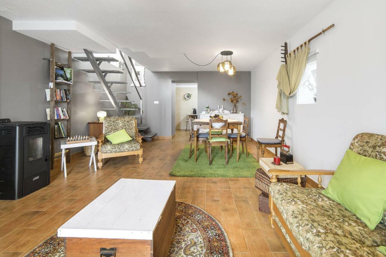 オリヴェイラ・デ・アゼメーイス Casa Do Porto Carreiroヴィラ エクステリア 写真