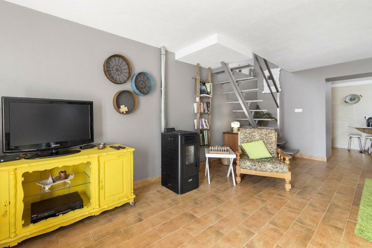オリヴェイラ・デ・アゼメーイス Casa Do Porto Carreiroヴィラ エクステリア 写真