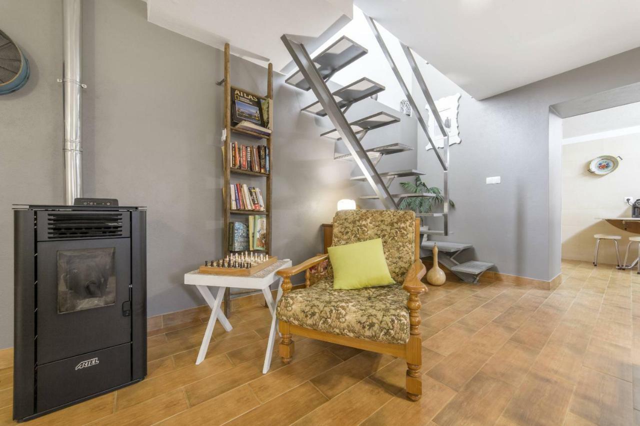 オリヴェイラ・デ・アゼメーイス Casa Do Porto Carreiroヴィラ エクステリア 写真